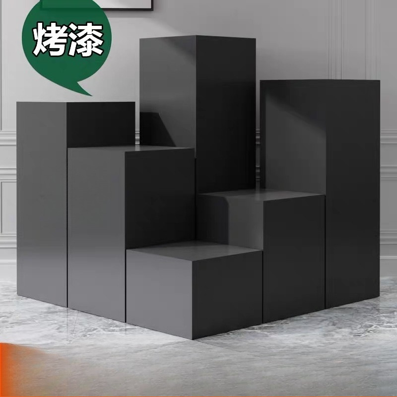 Exhibition Of Art And Craft - Black paint booth Crafts props Art
